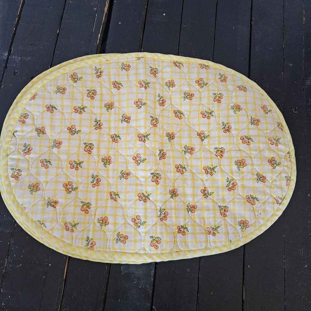 Vintage Placemats Set of 4 Yellow Gingham Plaid Orange Fruit Print Oval